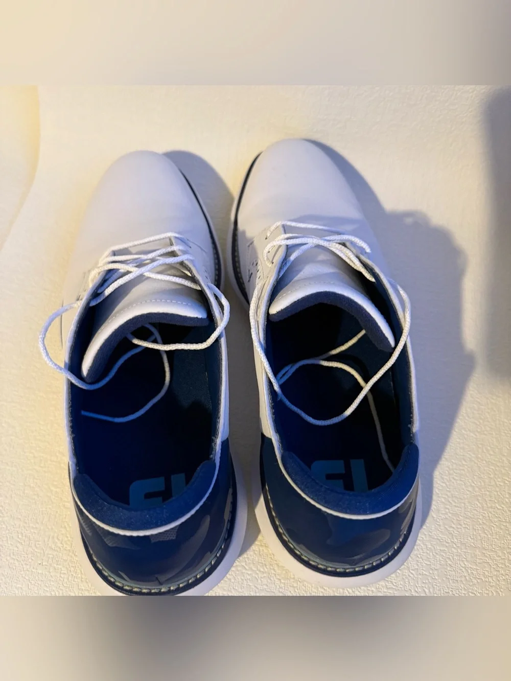 FootJoy Men’s Golf Shoes Size 13 White Navy Spikeless Casual 57977